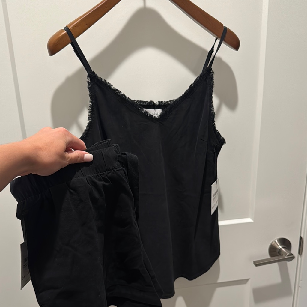 Bella Dahl Black Sleeveless Top And Shorts Set